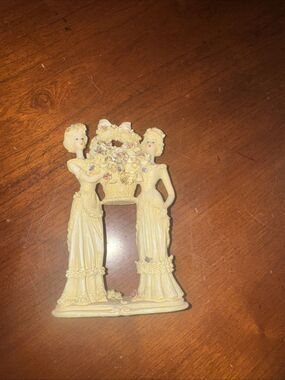 Two Ladies Creme Basket Of Roses Rare